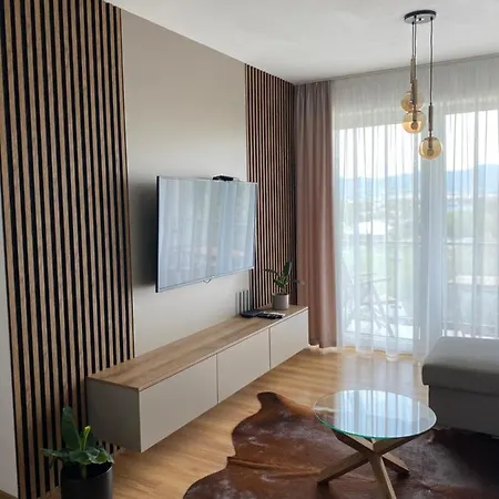 Rezidencia Pod Zamkom Luna * ボイニツェ