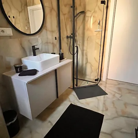 شقة Rezidencia Pod Zamkom Luna بايموتْسْ